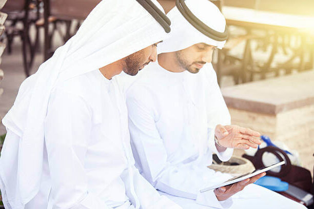 معربون محترفون بالإمارات